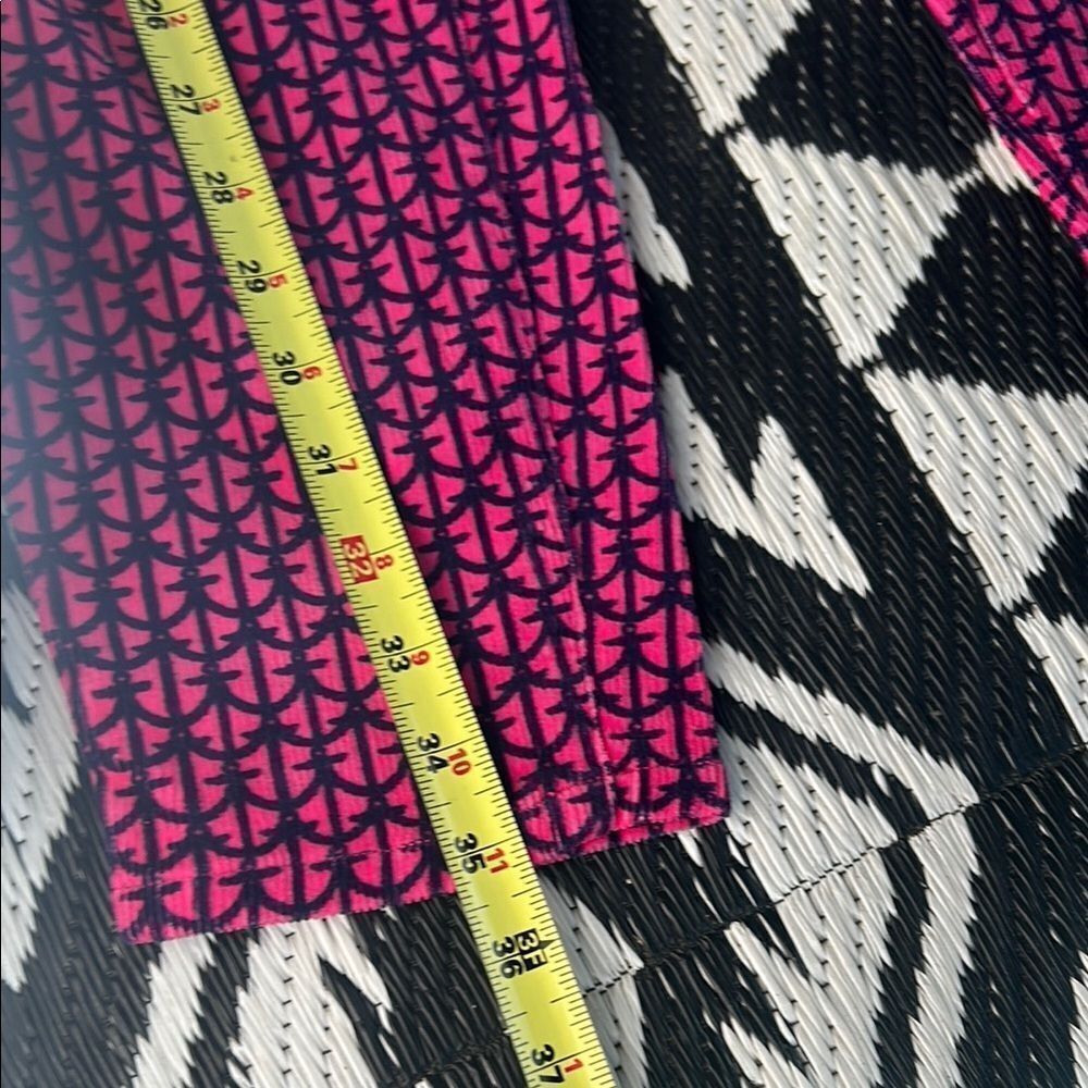 NWT Vineyard Vines Pink and purple corduroy Jeans Size 4 E - Picture 9 of 10